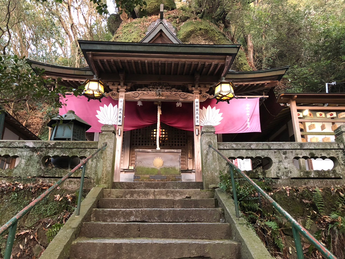 四国八十八ヶ所85番札所 五剣山観自在院 八栗寺内・中将坊堂